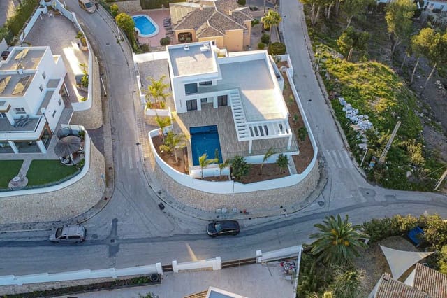 3 soverom Villa til salgs i Moraira, Teulada-Moraira med svømmebasseng - € 2 250 000 (Ref: 9946456)