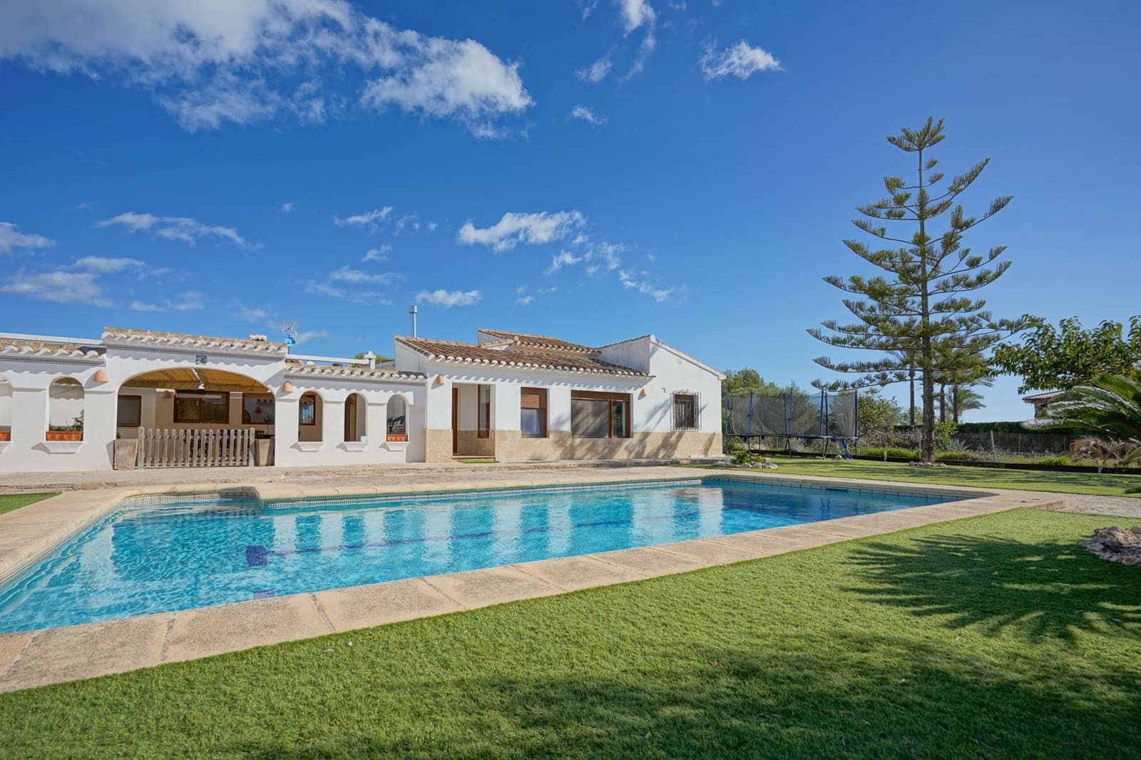 3 sypialnia Willa na sprzedaż w Javea / Xabia z basenem - 1 200 000 € (Ref: 9946470)