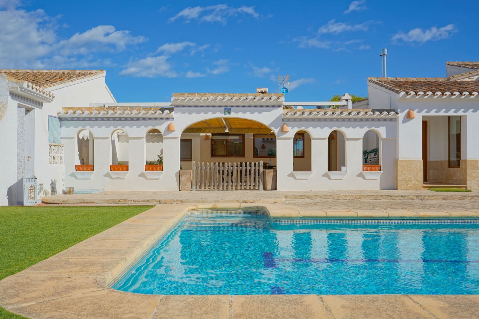 3 sypialnia Willa na sprzedaż w Javea / Xabia z basenem - 1 200 000 € (Ref: 9946470)