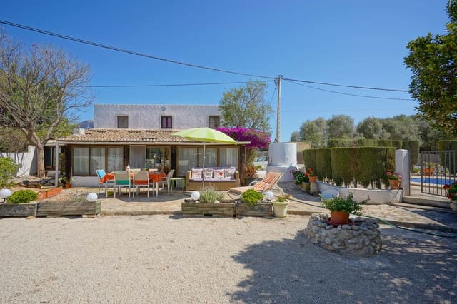 3 soverom Villa til salgs i Javea / Xàbia med svømmebasseng - € 375 000 (Ref: 9946476)