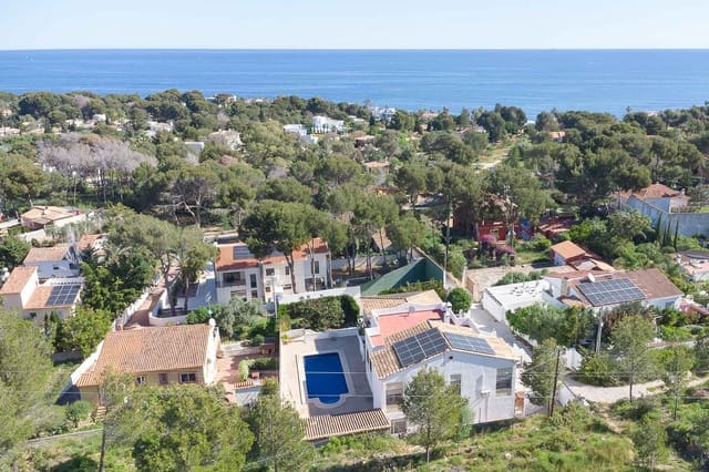 6 quarto Moradia para venda em Dénia com piscina - 1 060 000 € (Ref: 9946478)