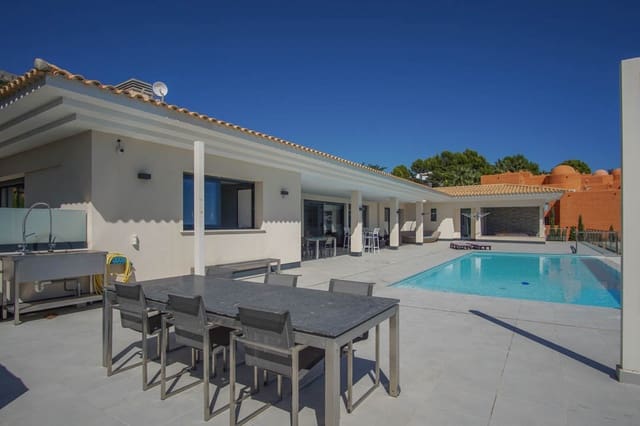 5 slaapkamer Villa te koop in Altea met zwembad - € 3.500.000 (Ref: 9946491)