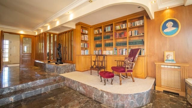 8 soverom Villa til salgs i La Nucia med svømmebasseng - € 1 250 000 (Ref: 9946504)