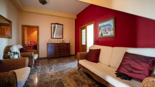 8 soverom Villa til salgs i La Nucia med svømmebasseng - € 1 250 000 (Ref: 9946504)