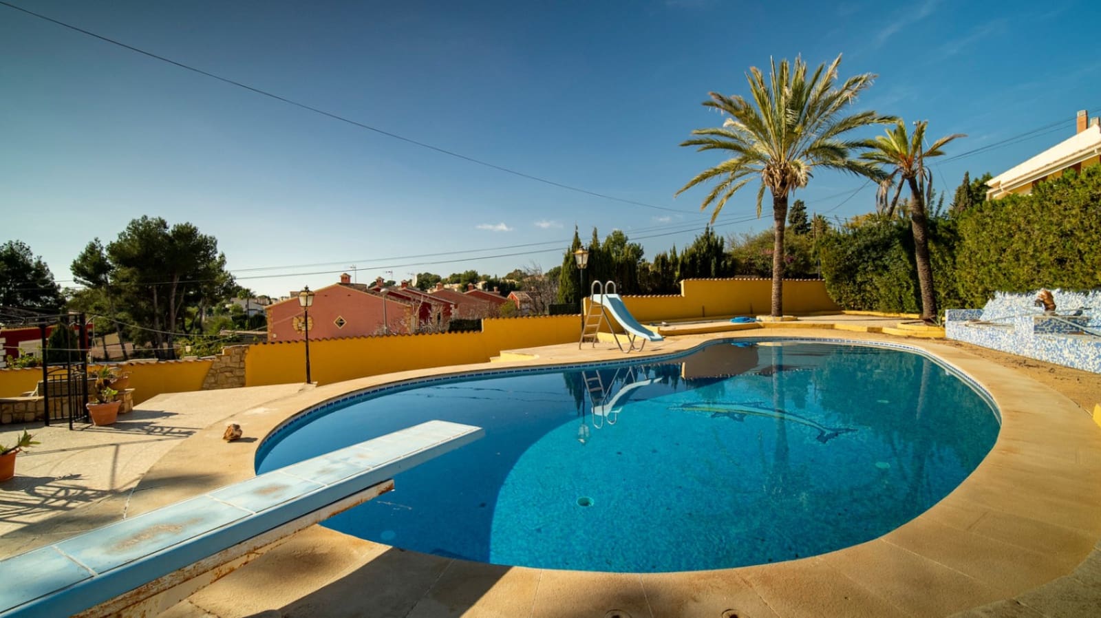 8 bedroom Villa for sale in La Nucia with pool - € 1,250,000 (Ref: 9946504)
