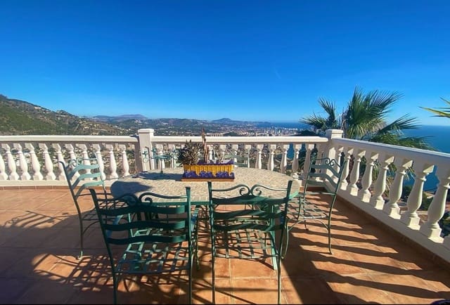 3 soverom Villa til salgs i Puerto, Calpe / Calp med svømmebasseng - € 699 000 (Ref: 9946507)