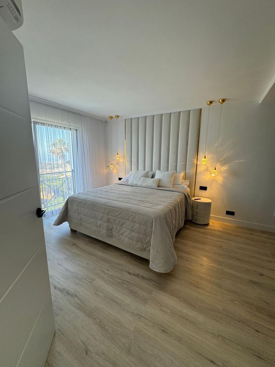 3 soveværelse Villa til salg i Finestrat med swimmingpool - € 1.300.000 (Ref: 9946508)