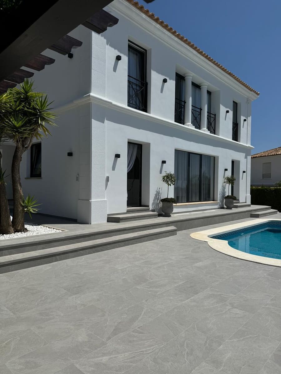 3 soveværelse Villa til salg i Finestrat med swimmingpool - € 1.300.000 (Ref: 9946508)
