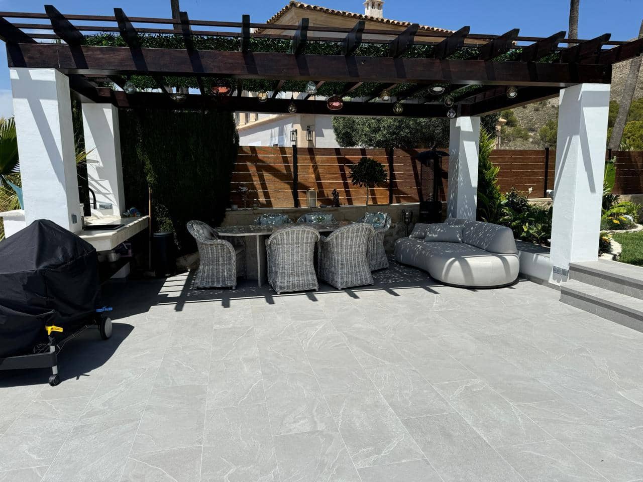 3 soveværelse Villa til salg i Finestrat med swimmingpool - € 1.300.000 (Ref: 9946508)
