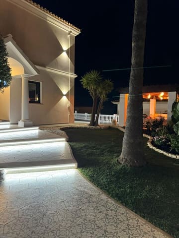 3 soveværelse Villa til salg i Finestrat med swimmingpool - € 1.300.000 (Ref: 9946508)