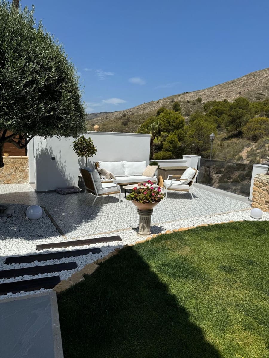 3 soveværelse Villa til salg i Finestrat med swimmingpool - € 1.300.000 (Ref: 9946508)