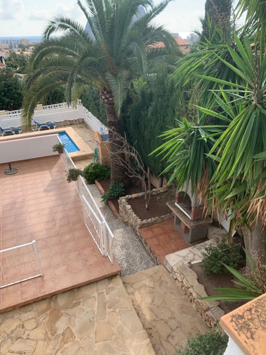 6 quarto Moradia para venda em Calpe / Calp com piscina - 665 000 € (Ref: 9946509)