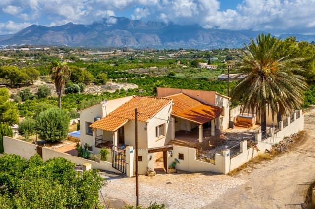 5 soverom Villa til salgs i Alfaz del Pi / L'Alfàs del Pi med svømmebasseng - € 875 000 (Ref: 9946515)
