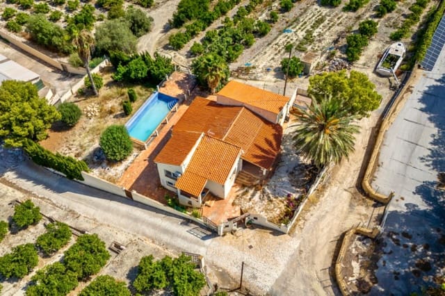 5 soverom Villa til salgs i Alfaz del Pi / L'Alfàs del Pi med svømmebasseng - € 875 000 (Ref: 9946515)