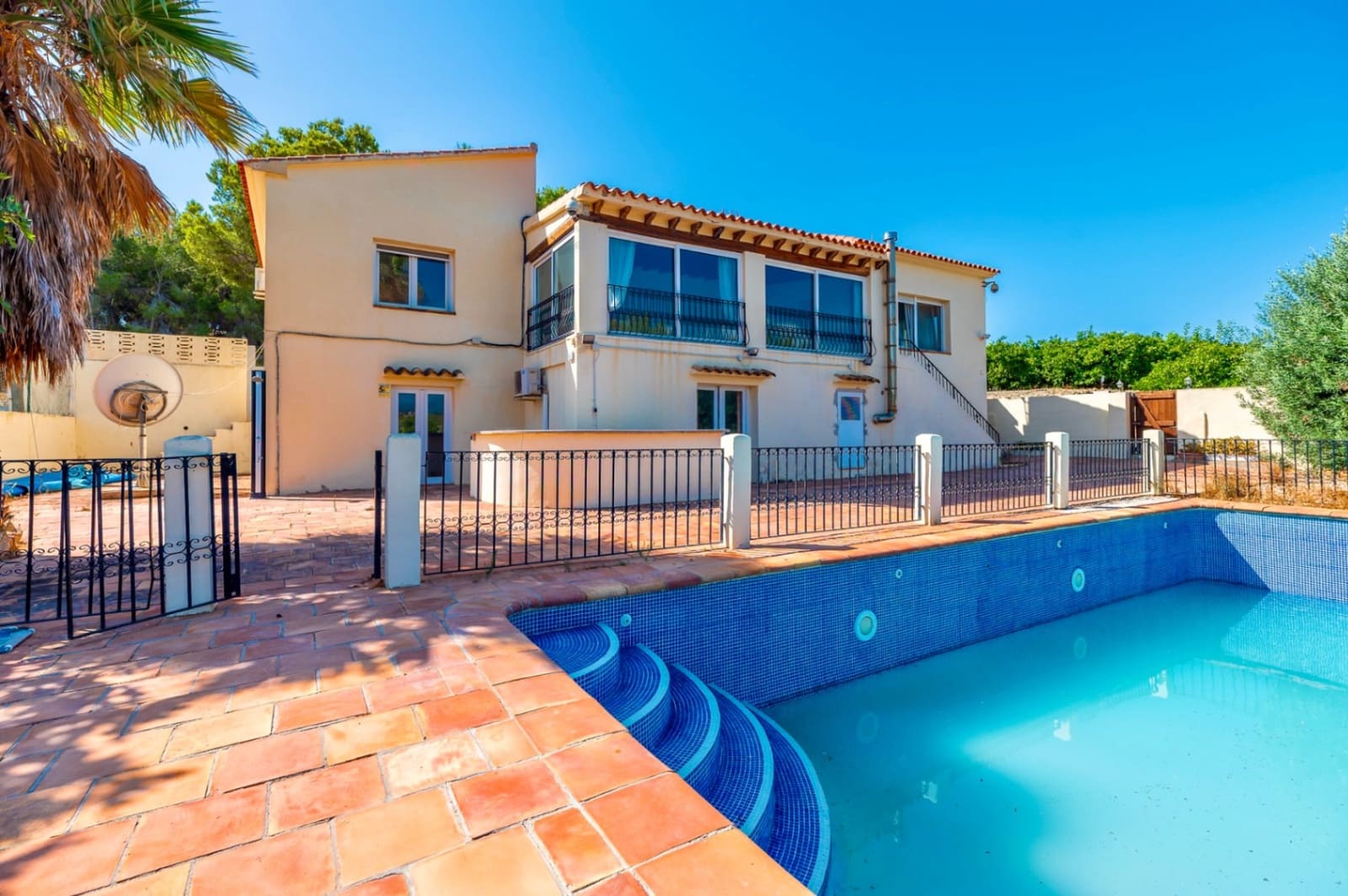 5 soverom Villa til salgs i Alfaz del Pi / L'Alfas del Pi med svømmebasseng - € 875 000 (Ref: 9946515)
