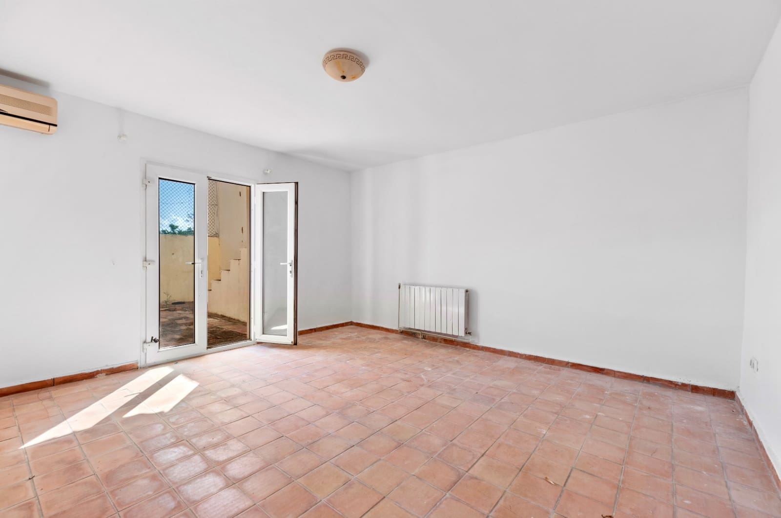 5 soverom Villa til salgs i Alfaz del Pi / L'Alfas del Pi med svømmebasseng - € 875 000 (Ref: 9946515)