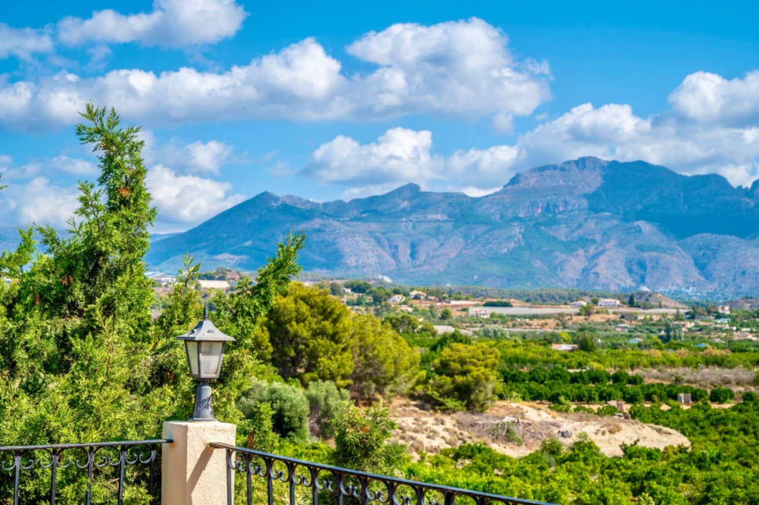 5 soverom Villa til salgs i Alfaz del Pi / L'Alfas del Pi med svømmebasseng - € 875 000 (Ref: 9946515)