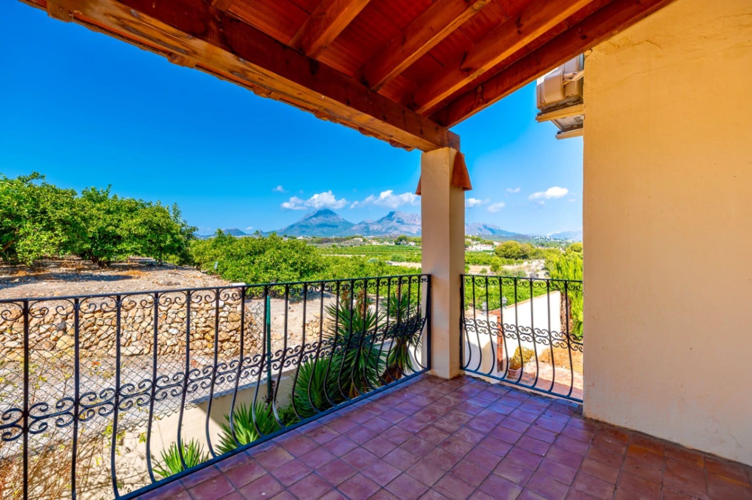5 soverom Villa til salgs i Alfaz del Pi / L'Alfas del Pi med svømmebasseng - € 875 000 (Ref: 9946515)