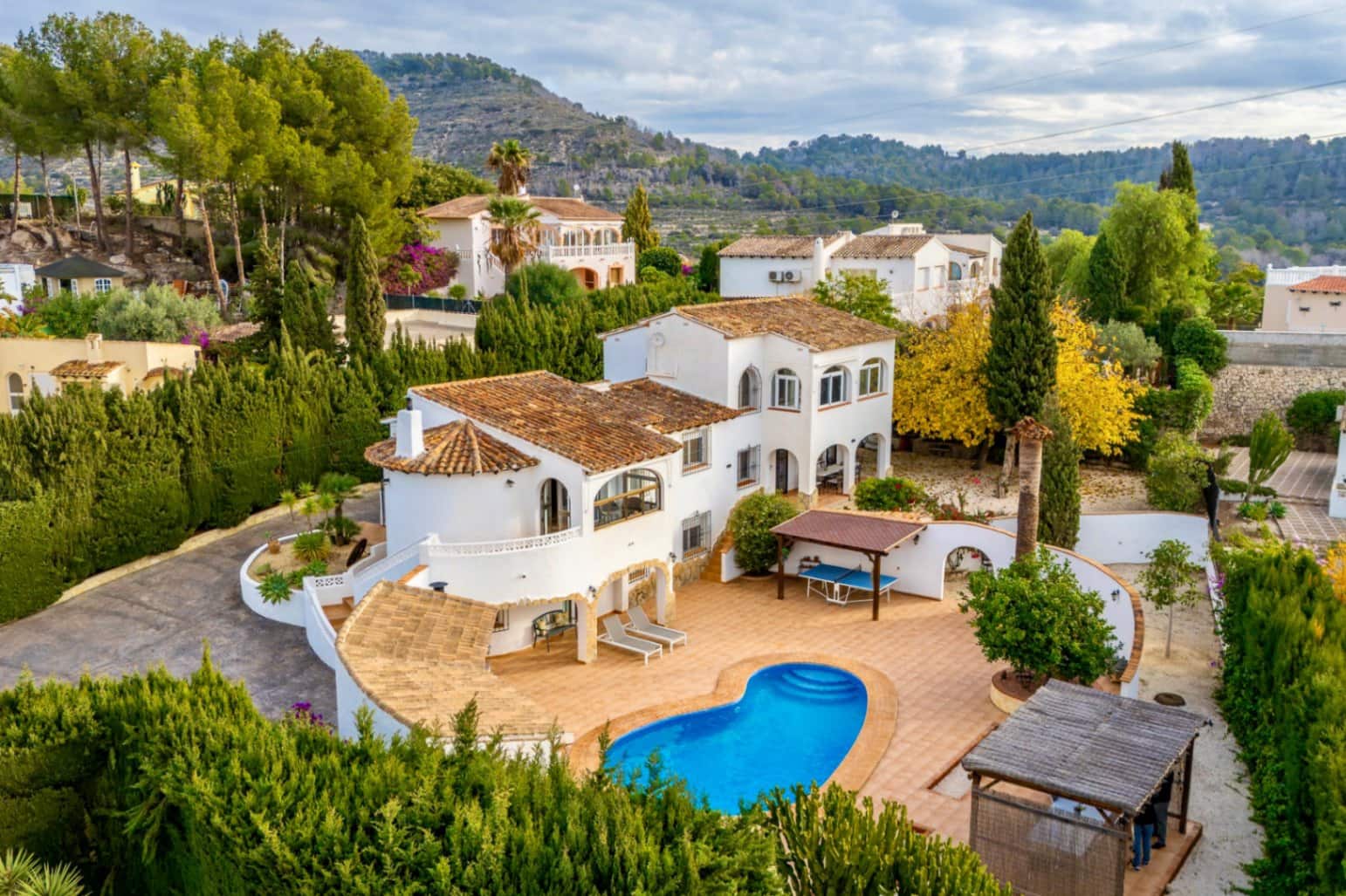 6 sypialnia Willa na sprzedaż w Calpe / Calp z basenem - 749 000 € (Ref: 9946521)