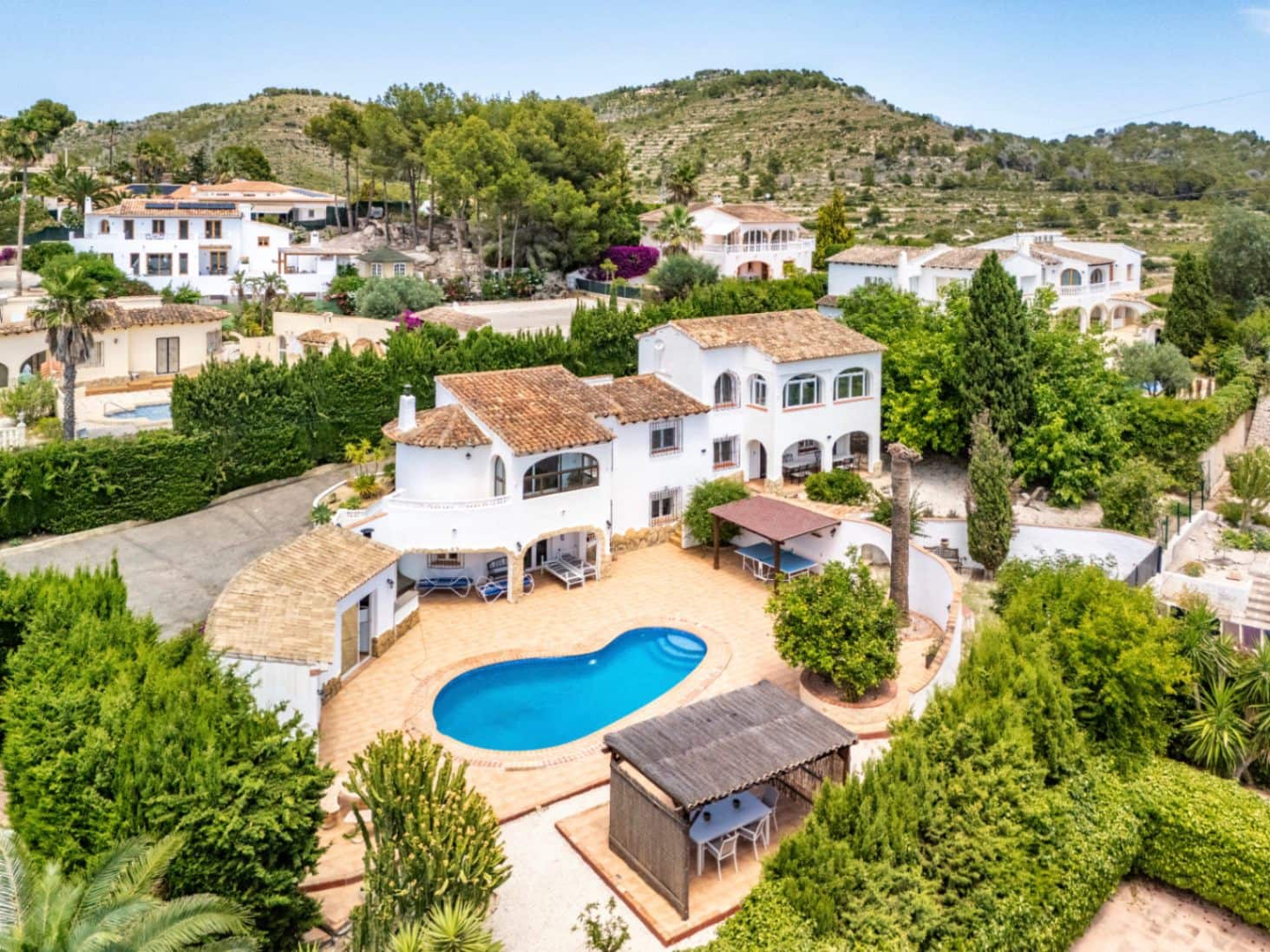 6 sypialnia Willa na sprzedaż w Calpe / Calp z basenem - 749 000 € (Ref: 9946521)