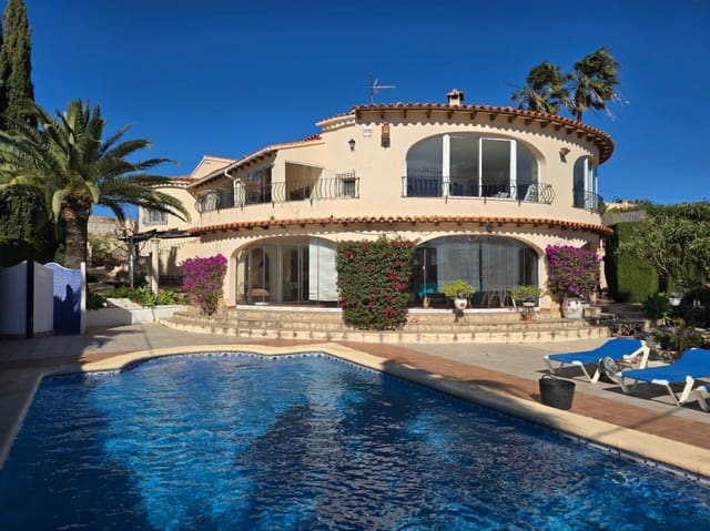 5 chambre Villa/Maison à vendre à Calpe / Calp avec piscine - 795 000 € (Ref: 9946524)