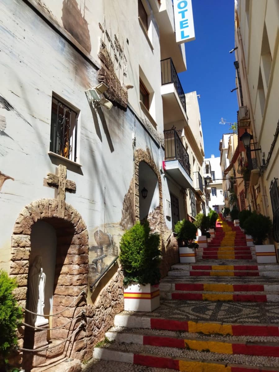 8 Zimmer Villa zu verkaufen in Calpe / Calp mit Pool - 1.150.000 € (Ref: 9946528)