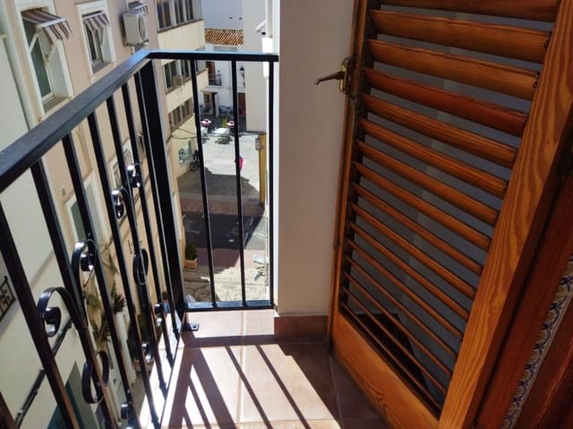 8 Zimmer Villa zu verkaufen in Calpe / Calp mit Pool - 1.150.000 € (Ref: 9946528)