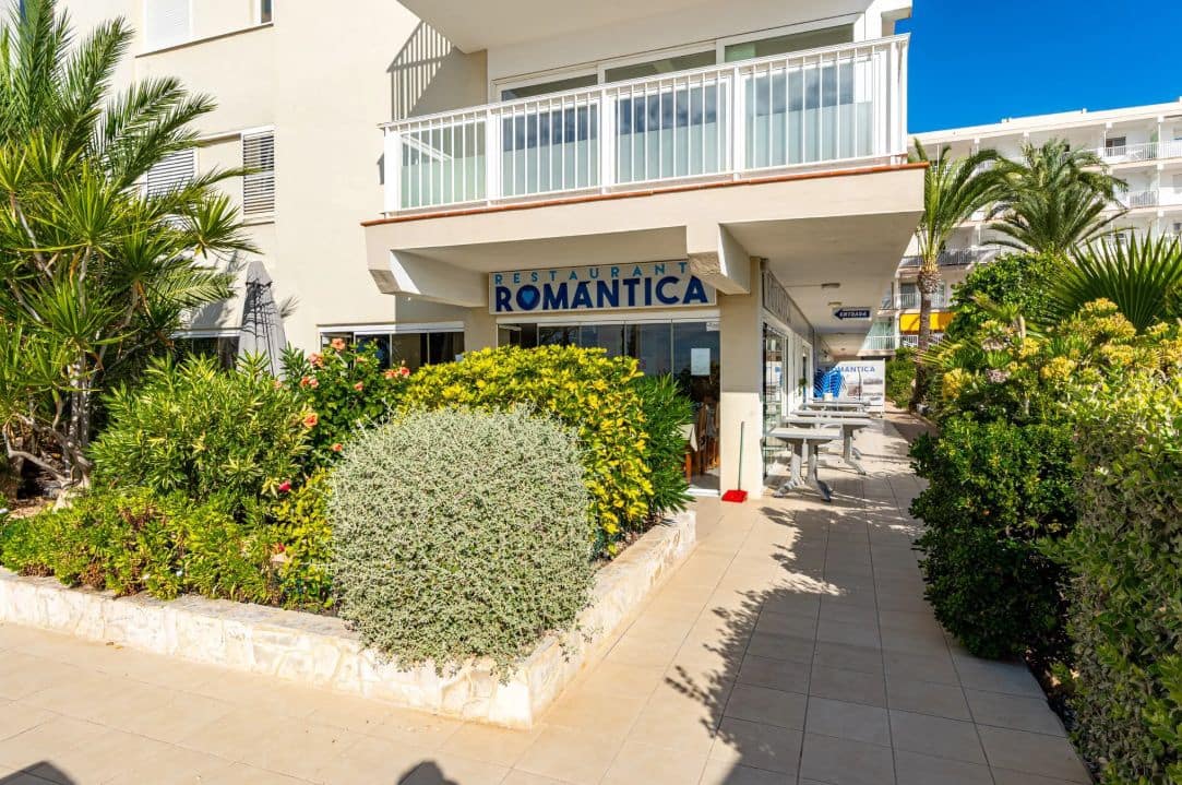 Villa for sale in Calpe / Calp with pool - € 850,000 (Ref: 9946531)