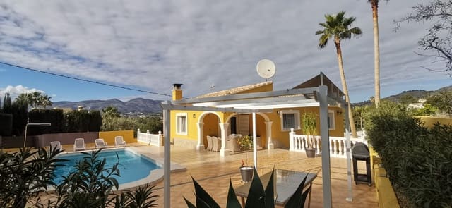 4 soveværelse Villa til salg i Gargasindi, Calpe / Calp med swimmingpool - € 595.000 (Ref: 9946533)