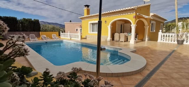 4 soveværelse Villa til salg i Gargasindi, Calpe / Calp med swimmingpool - € 595.000 (Ref: 9946533)