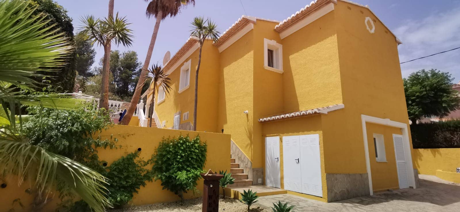 4 soveværelse Villa til salg i Calpe / Calp med swimmingpool - € 595.000 (Ref: 9946533)