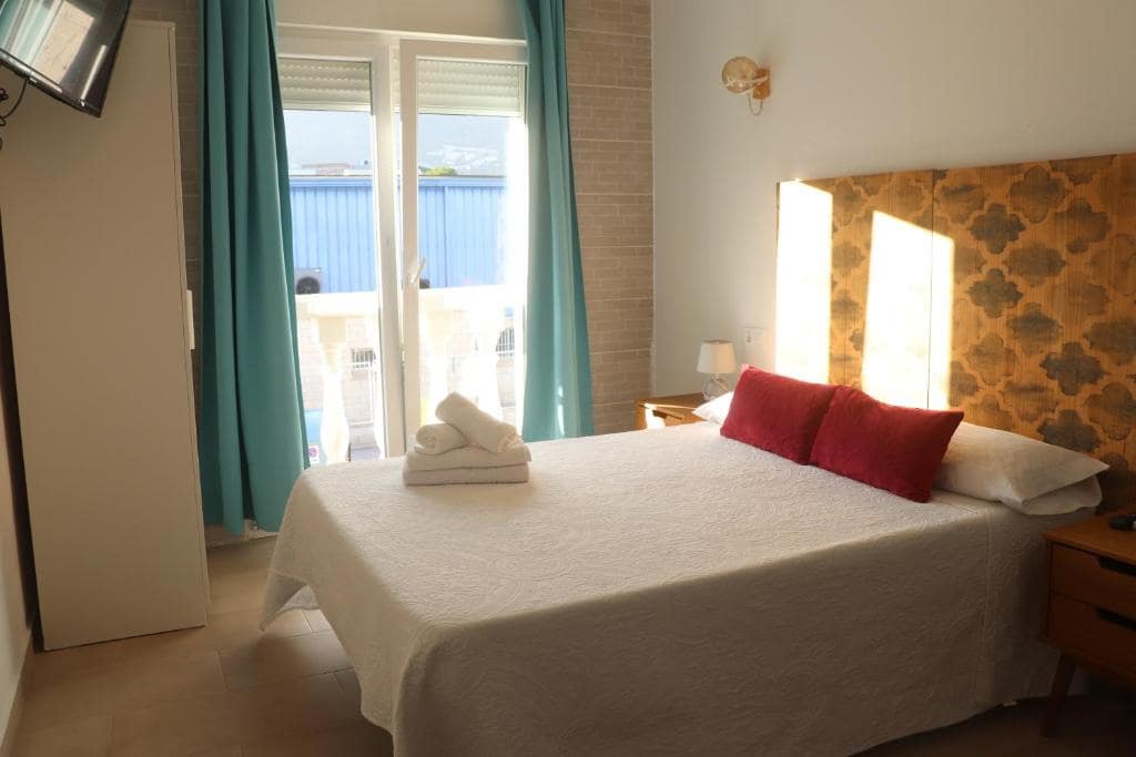 14 bedroom Villa for sale in Calpe / Calp - € 1,380,000 (Ref: 9946534)