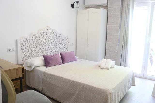 14 bedroom Villa for sale in Calpe / Calp - € 1,380,000 (Ref: 9946534)