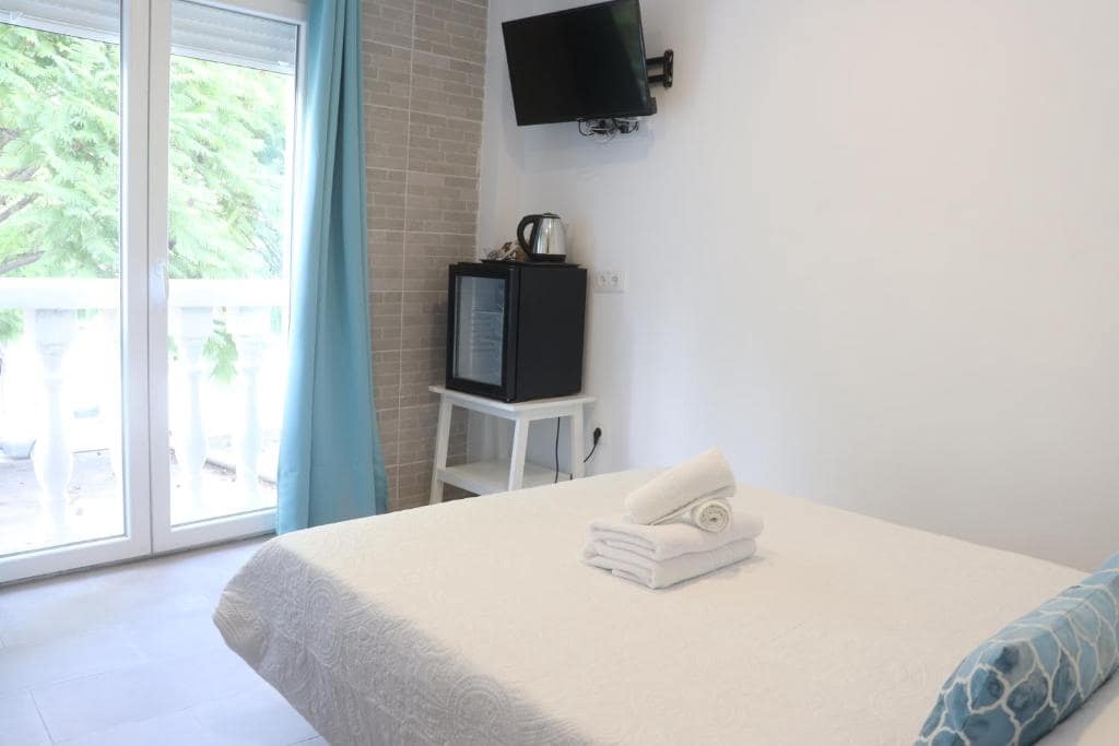 14 bedroom Villa for sale in Calpe / Calp - € 1,380,000 (Ref: 9946534)
