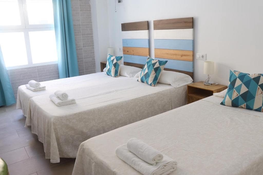 14 bedroom Villa for sale in Calpe / Calp - € 1,380,000 (Ref: 9946534)