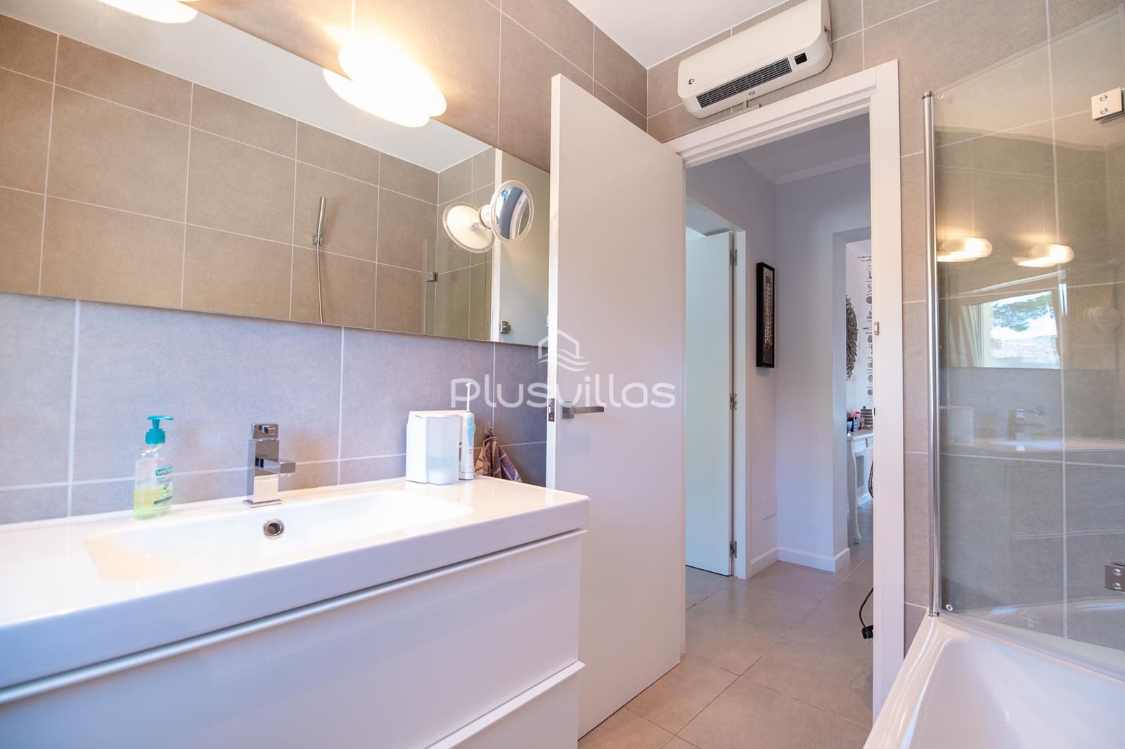 5 sypialnia Willa na sprzedaż w Calpe / Calp z basenem - 730 000 € (Ref: 9950094)