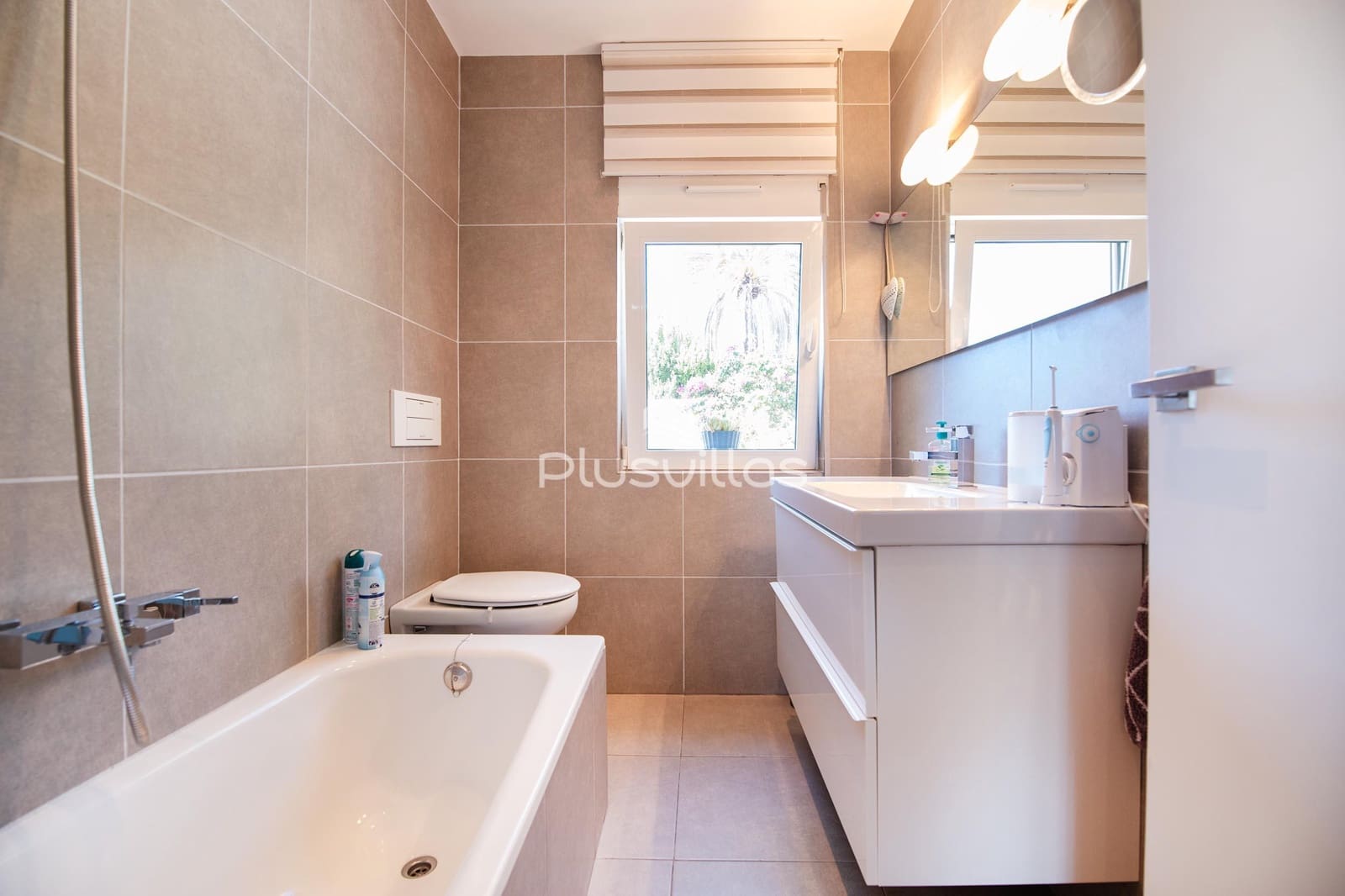 5 sypialnia Willa na sprzedaż w Calpe / Calp z basenem - 730 000 € (Ref: 9950094)