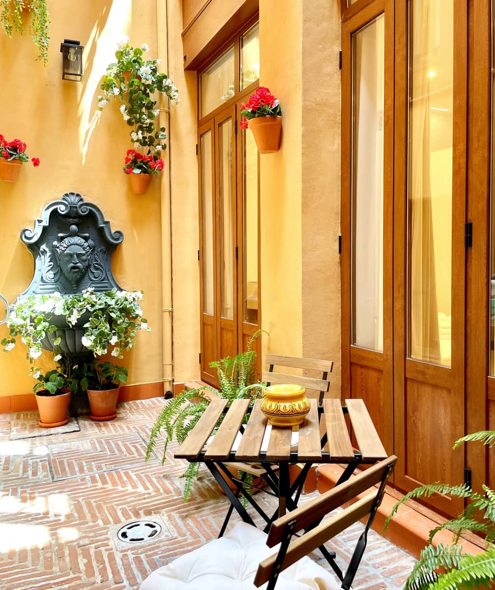 3 bedroom Flat for sale in Malaga city - € 686,000 (Ref: 9626190)