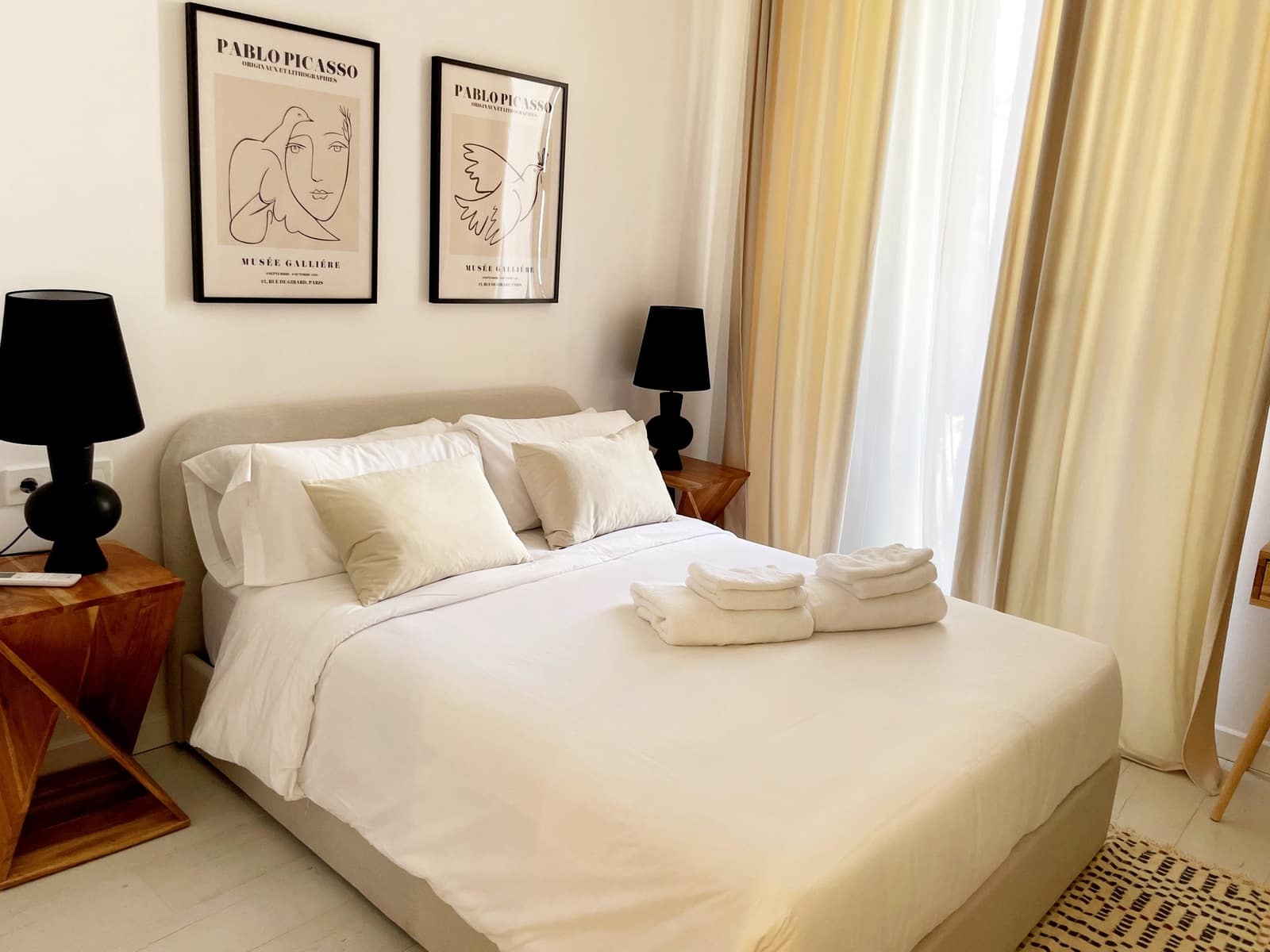 8 bedroom Flat for sale in Malaga city - € 1,800,000 (Ref: 9626192)