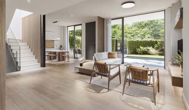 3 bedroom Semi-detached Villa for sale in El Limonar, Málaga city with pool garage - € 1,750,000 (Ref: 9626279)