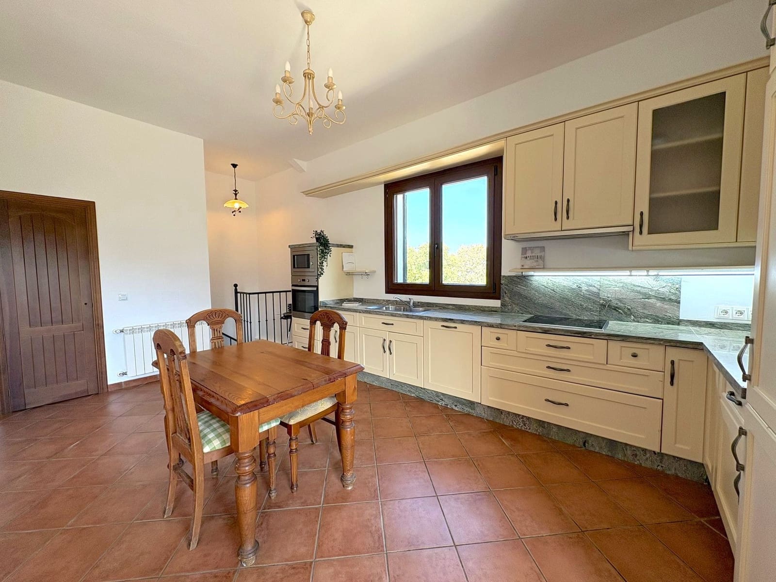 Finca/Casa Rural de 5 habitaciones en Antequera en alquiler con garaje - 1.700 € (Ref: 9807126)