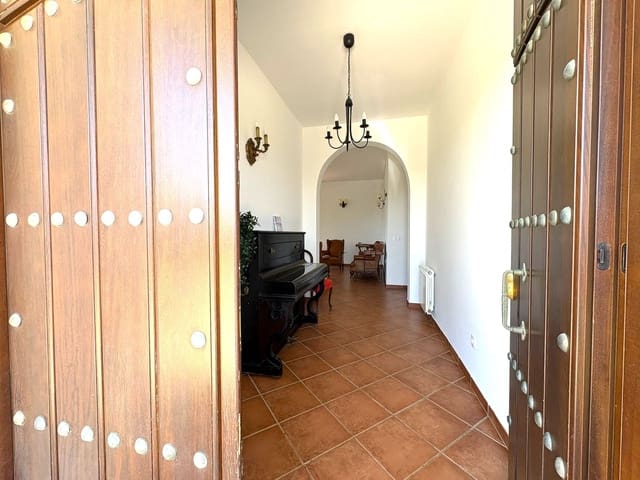 Finca/Casa Rural de 5 habitaciones en Antequera en alquiler con garaje - 1.700 € (Ref: 9807126)