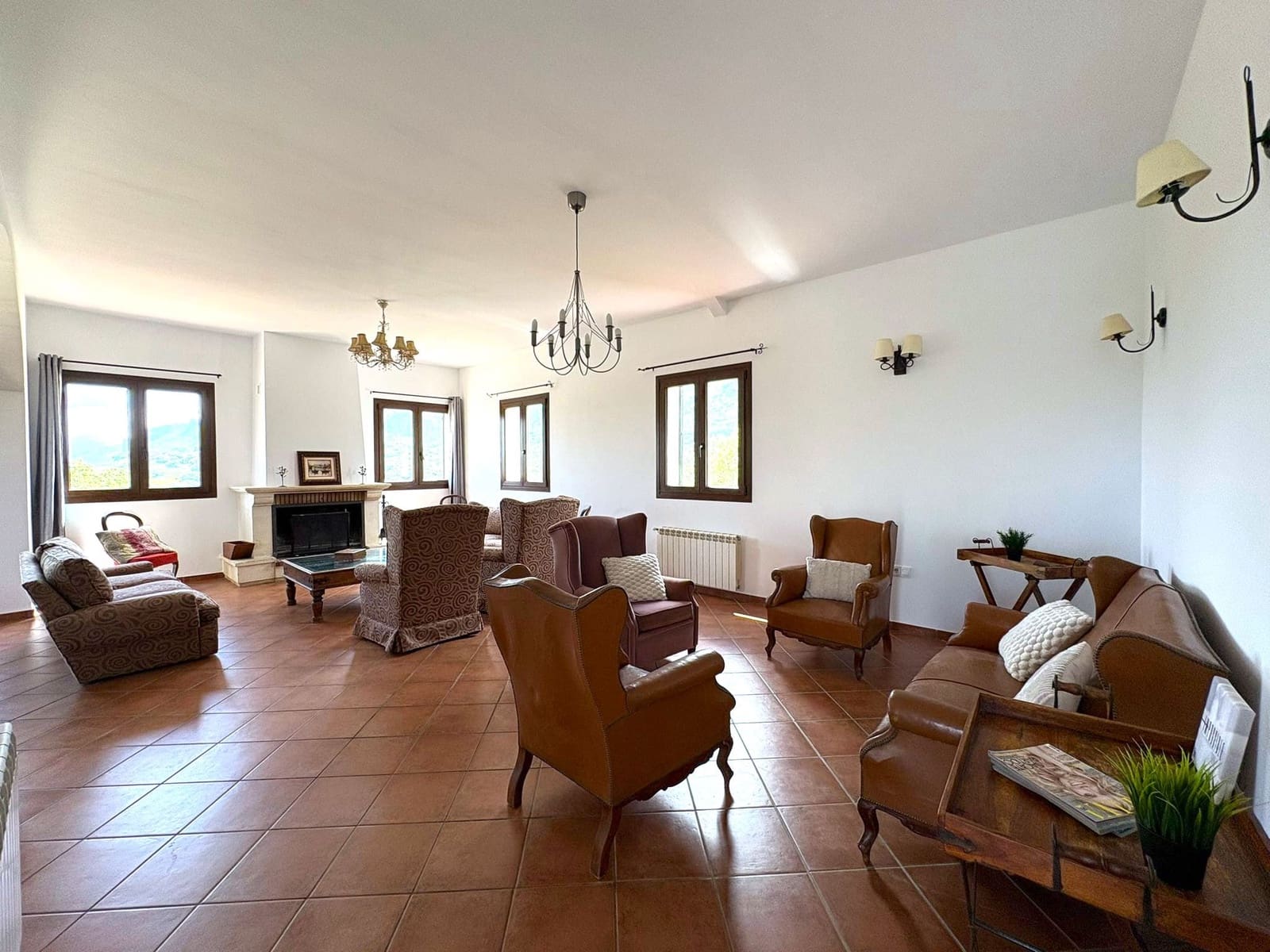 Finca/Casa Rural de 5 habitaciones en Antequera en alquiler con garaje - 1.700 € (Ref: 9807126)