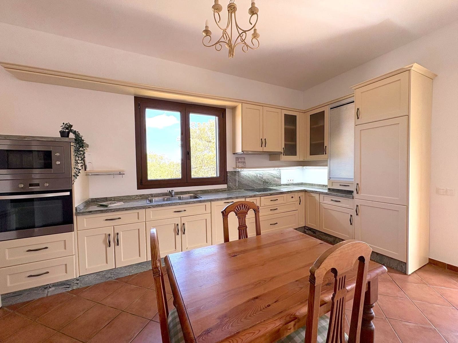 Finca/Casa Rural de 5 habitaciones en Antequera en alquiler con garaje - 1.700 € (Ref: 9807126)