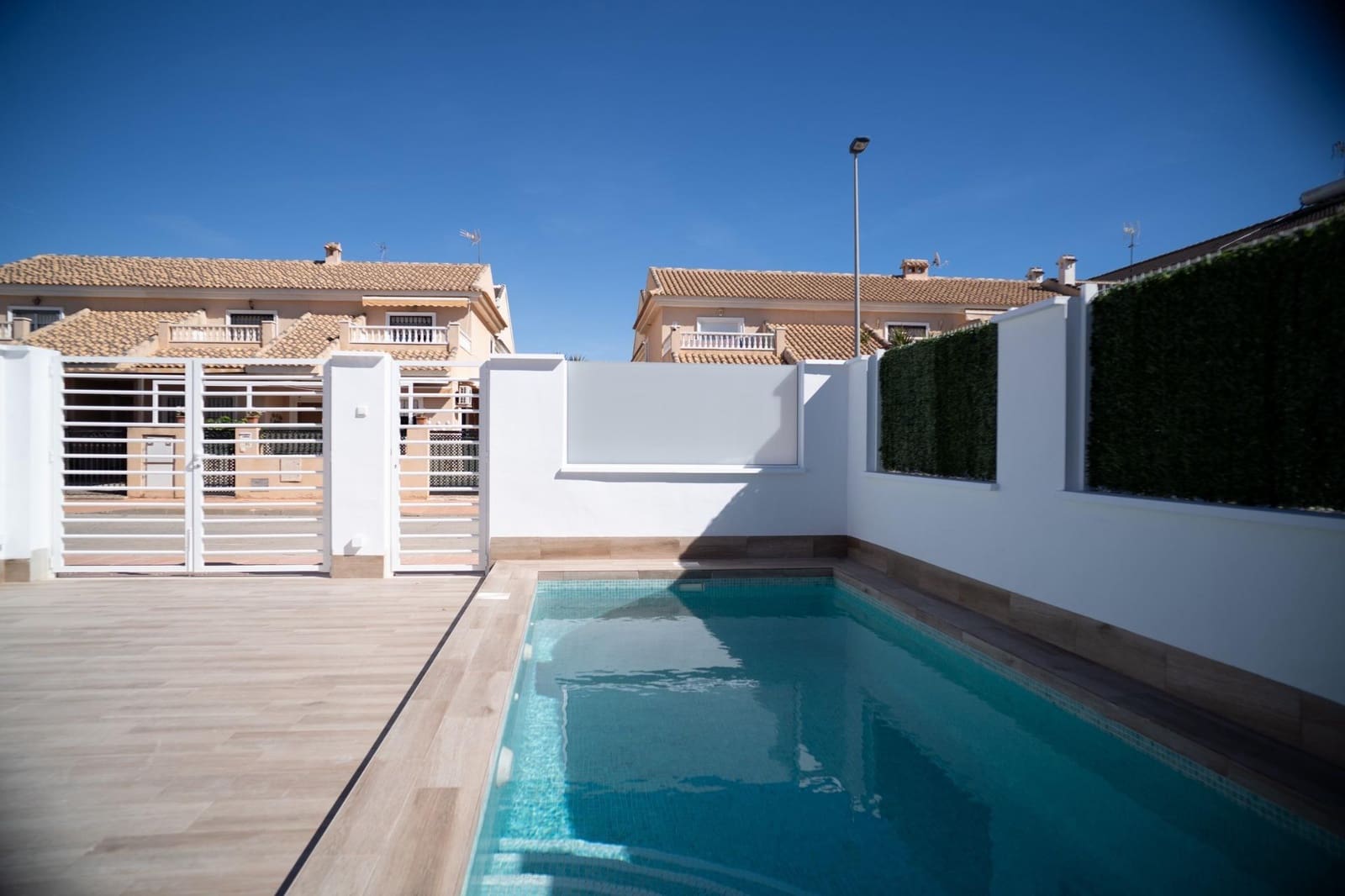 3 soverom Rekkehus til salgs i San Javier med svømmebasseng - € 380 000 (Ref: 10005685)