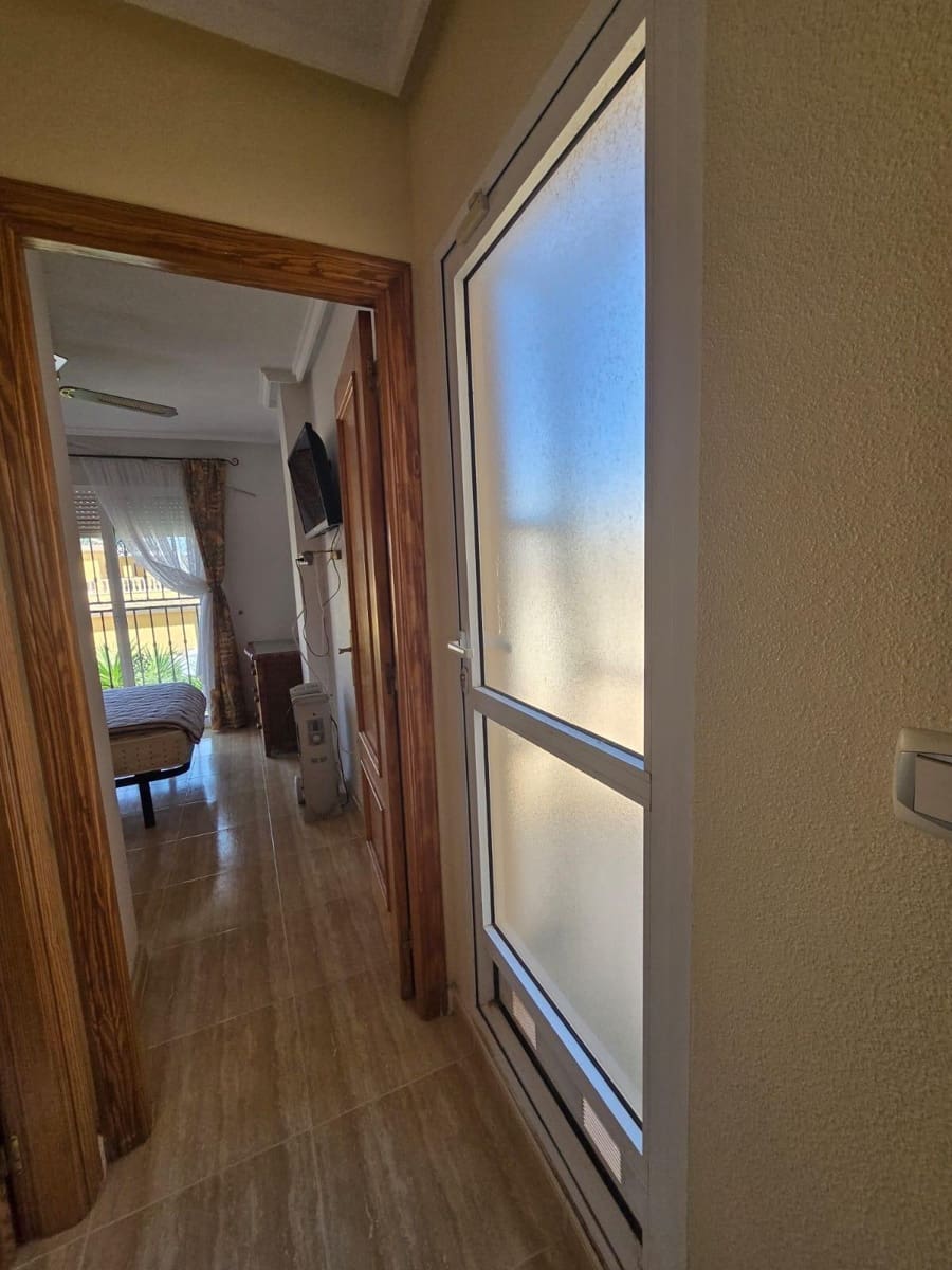 3 bedroom Villa for sale in Algorfa with pool - € 199,000 (Ref: 10051859)