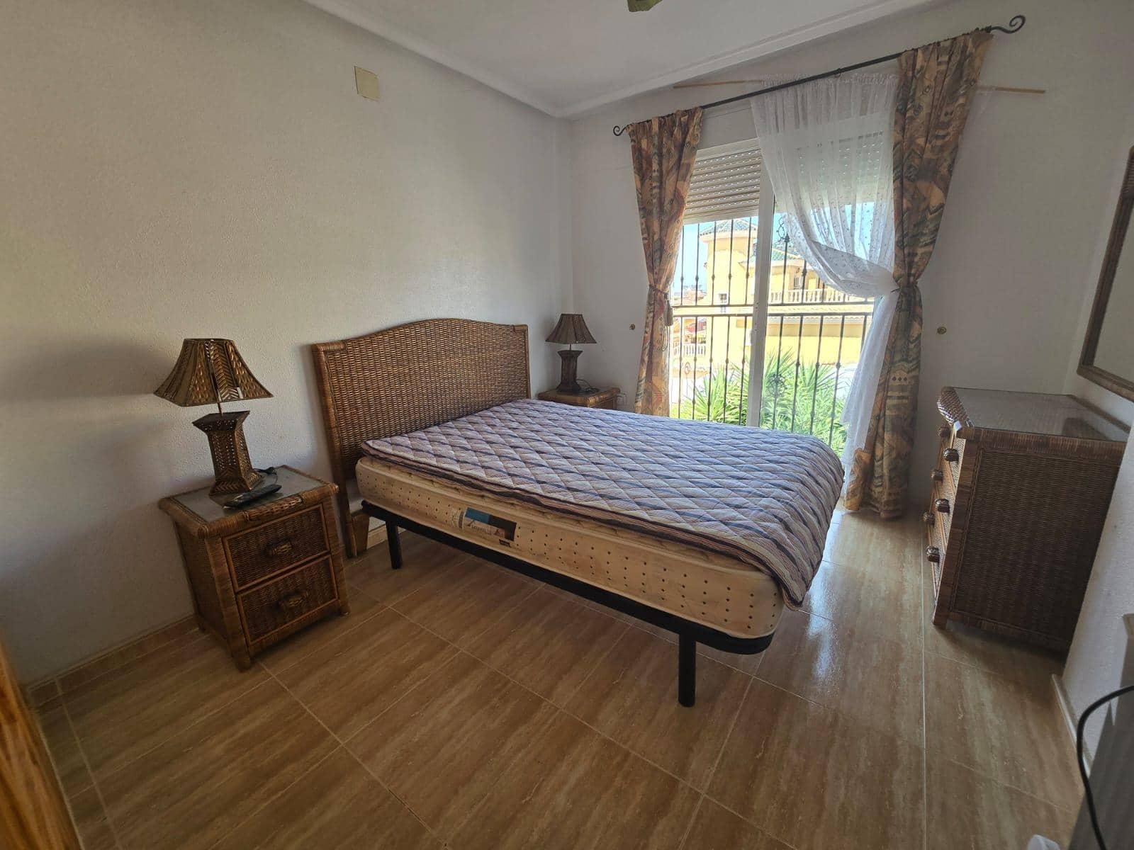3 bedroom Villa for sale in Algorfa with pool - € 199,000 (Ref: 10051859)