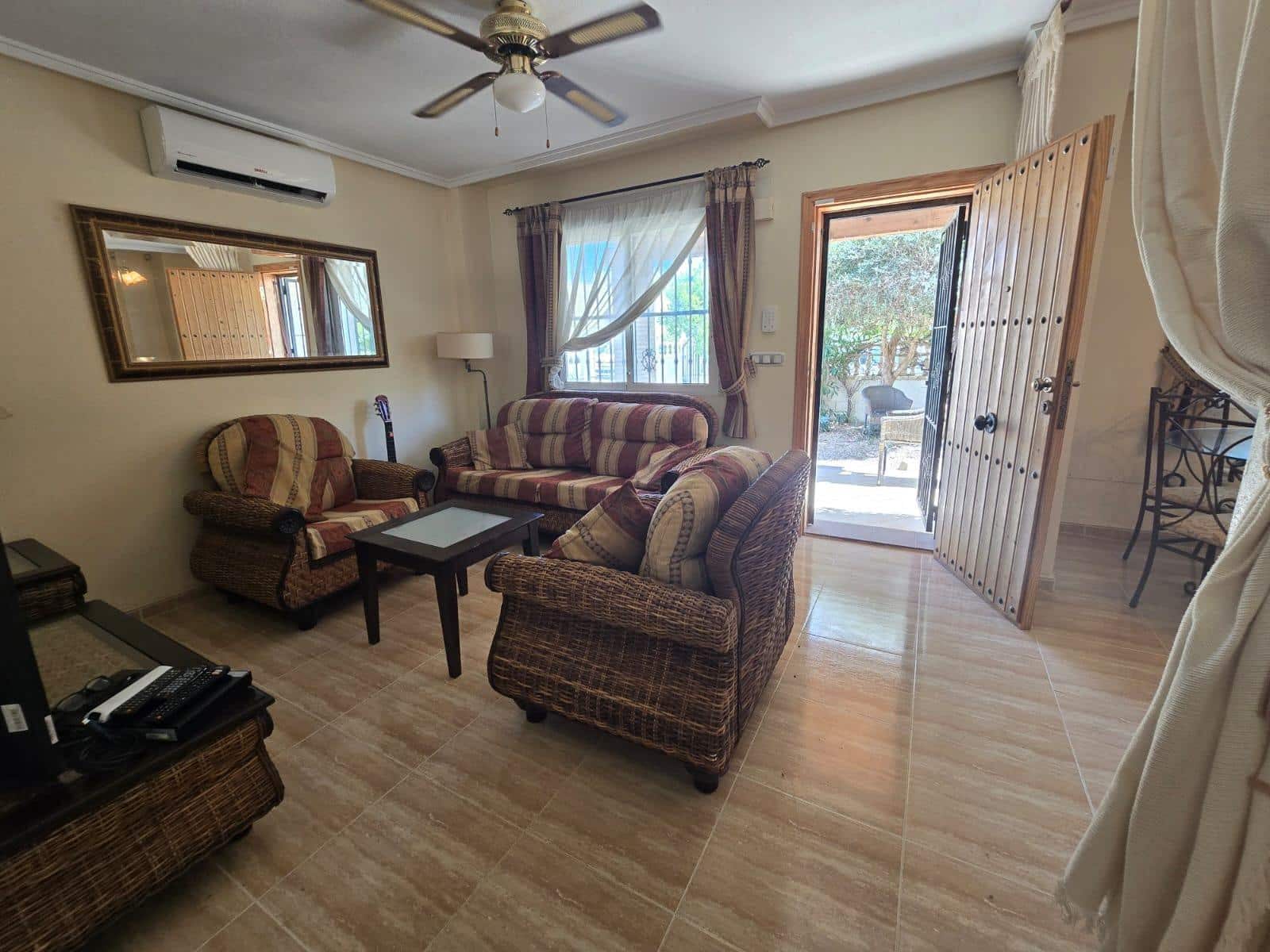 3 bedroom Villa for sale in Algorfa with pool - € 199,000 (Ref: 10051859)
