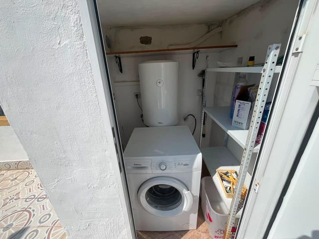 2 quarto Moradia Geminada para venda em La Siesta, Torrevieja com piscina - 165 000 € (Ref: 10174028)