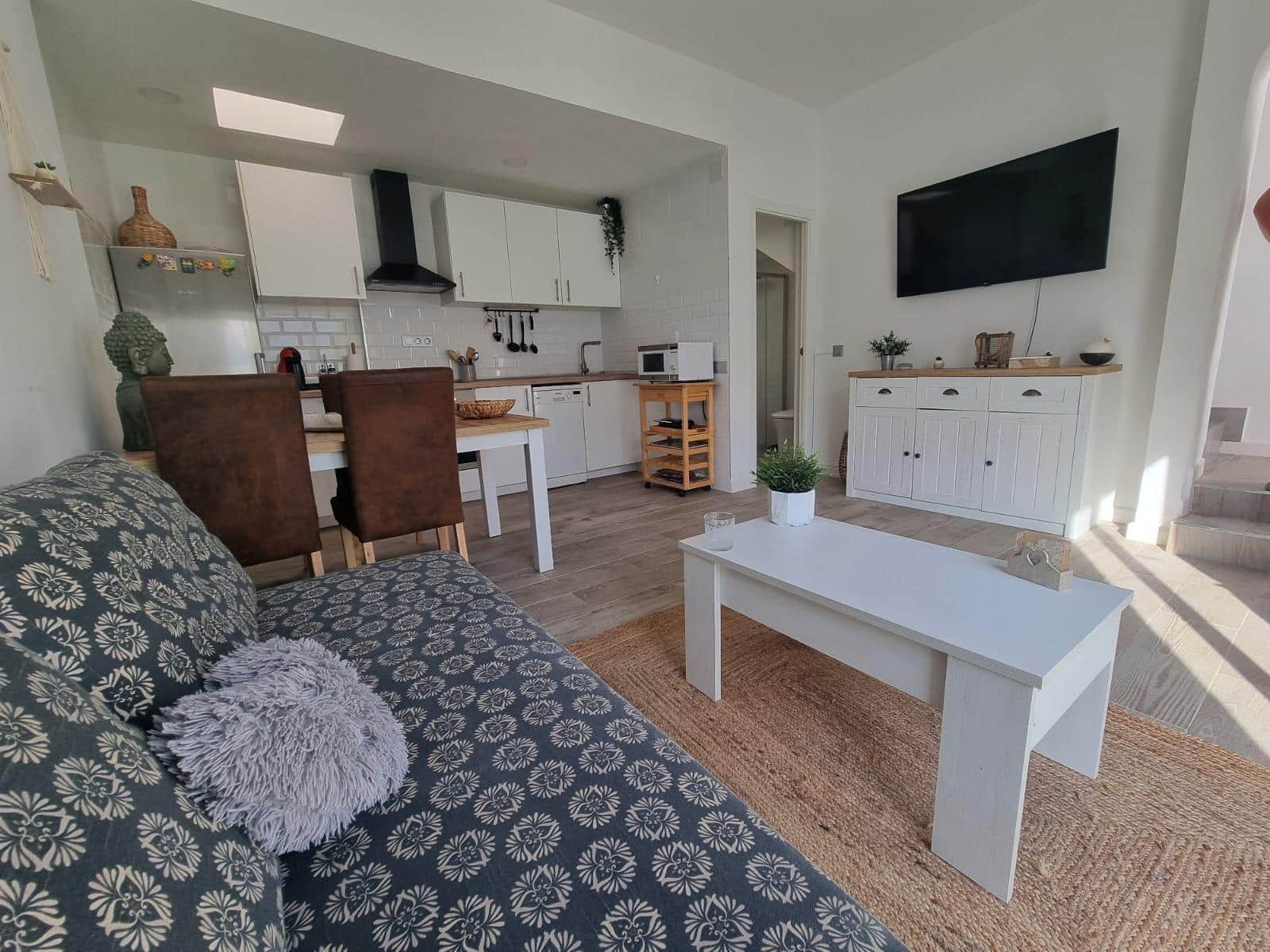 2 bedroom Villa for rent in Torrevieja with pool - € 900 (Ref: 9671155)